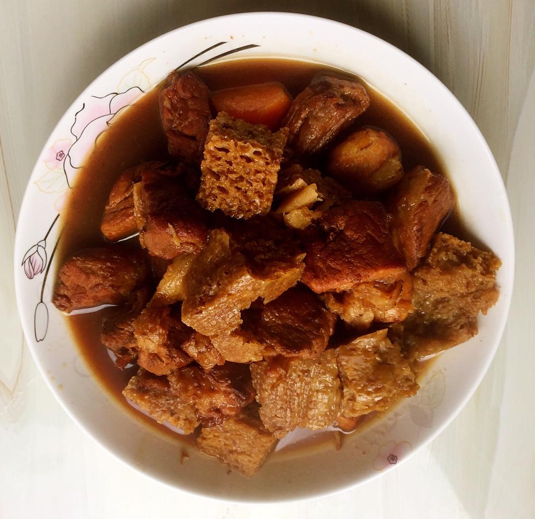 赵小厨的手艺做的烤麸红烧肉