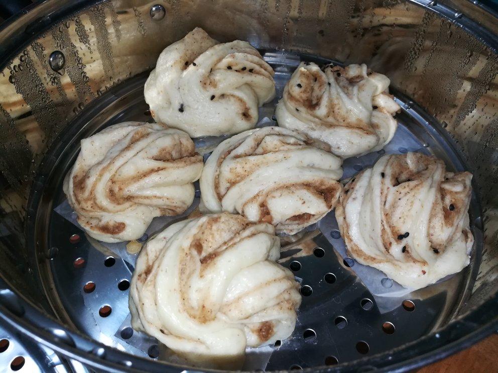 堂妈教你做麻酱黑芝麻花卷