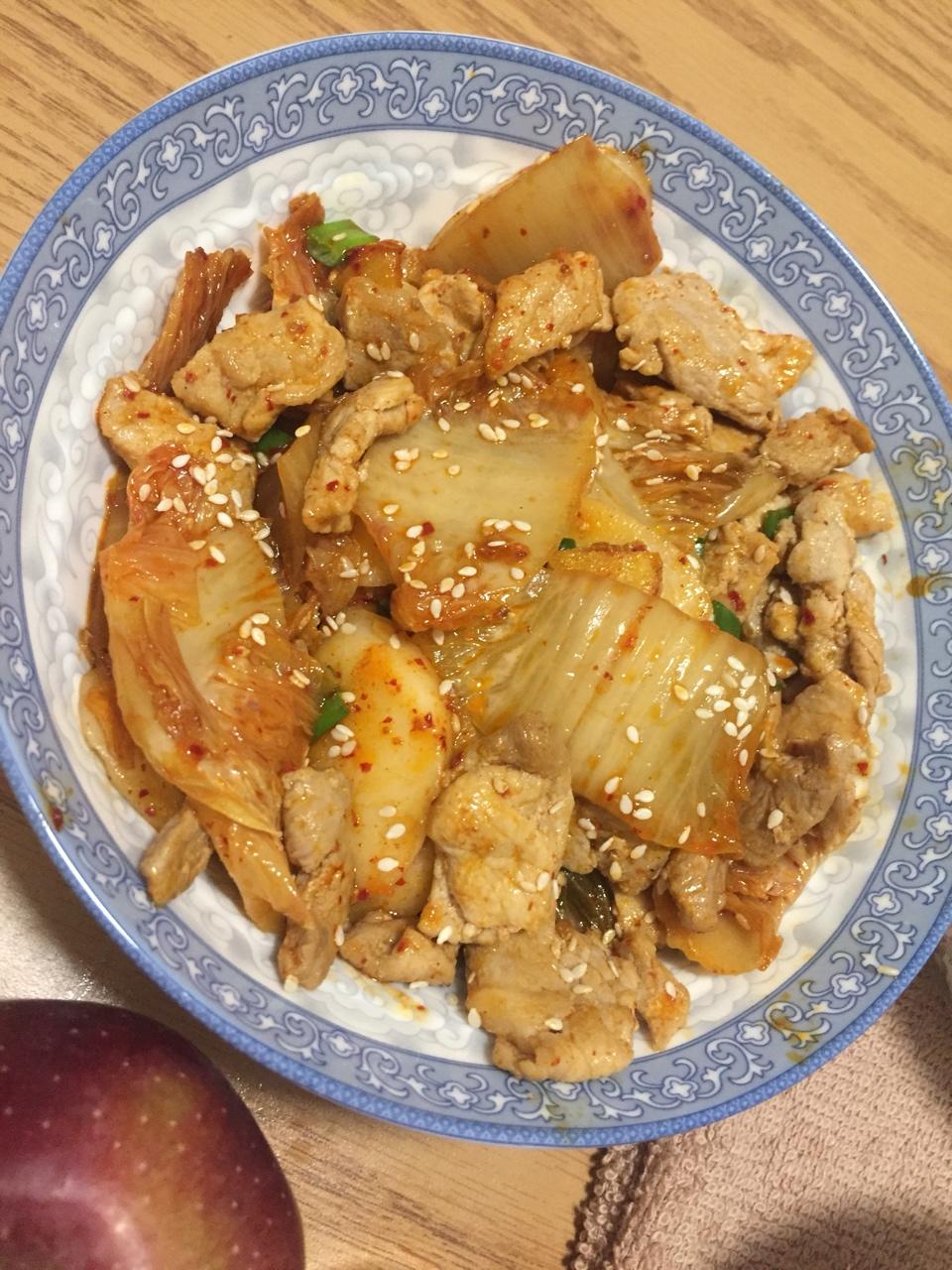 韩式泡菜炒肉