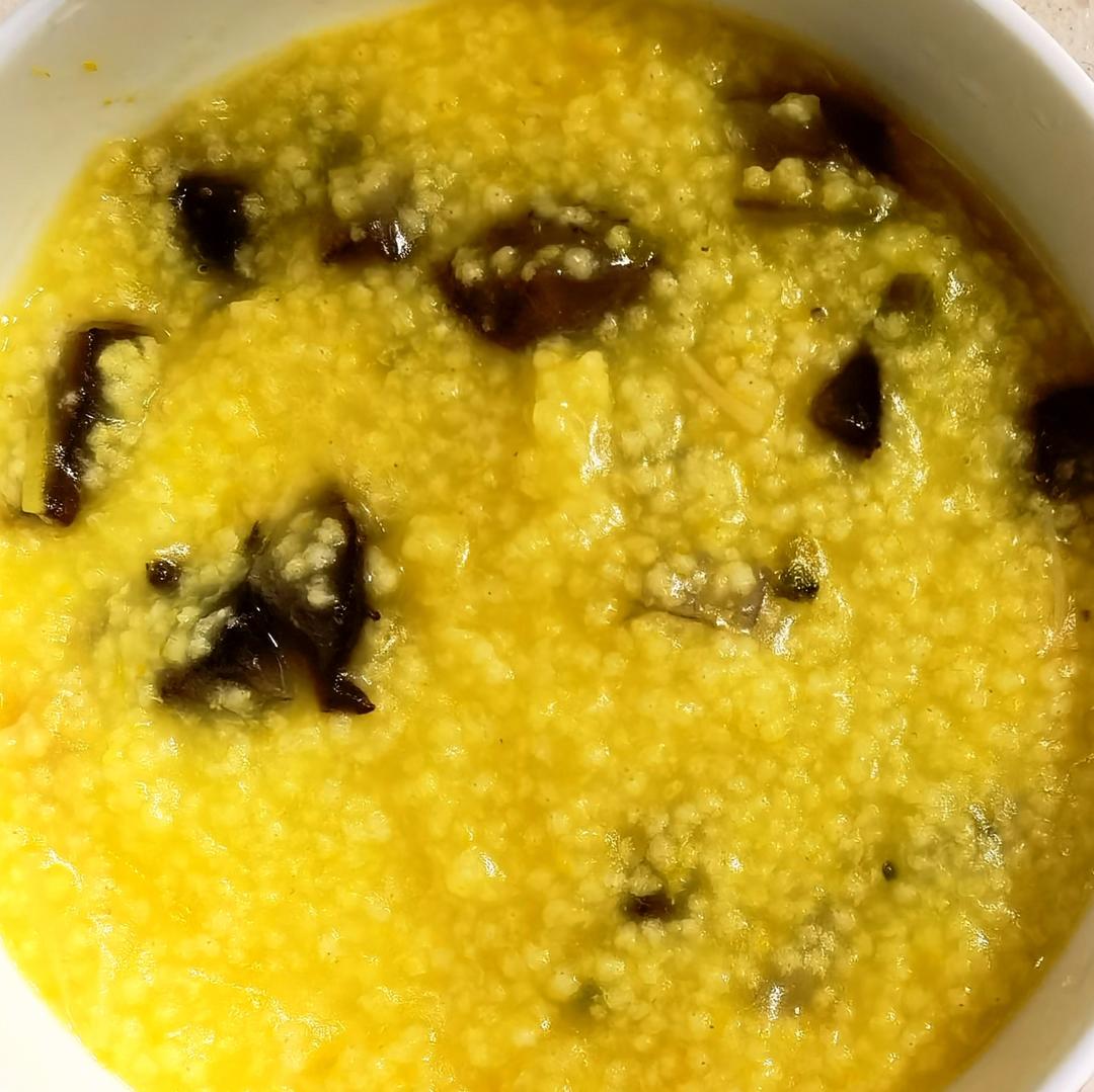 低脂高蛋白之神仙小米海参粥，灵魂是瑶柱