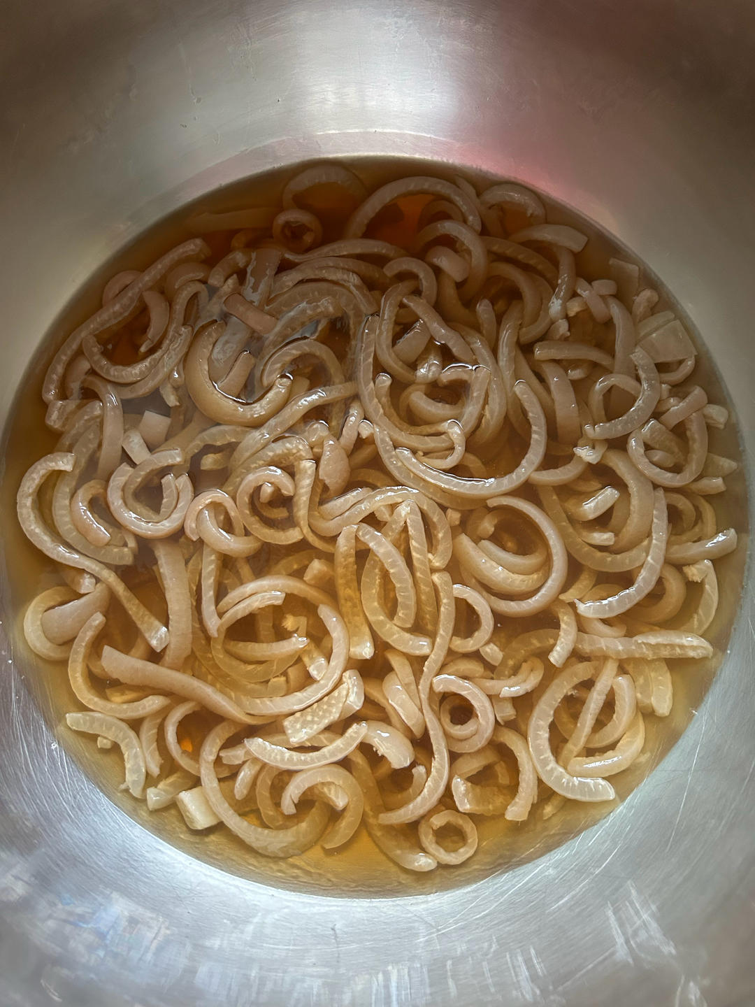 晶莹剔透的水晶猪皮冻