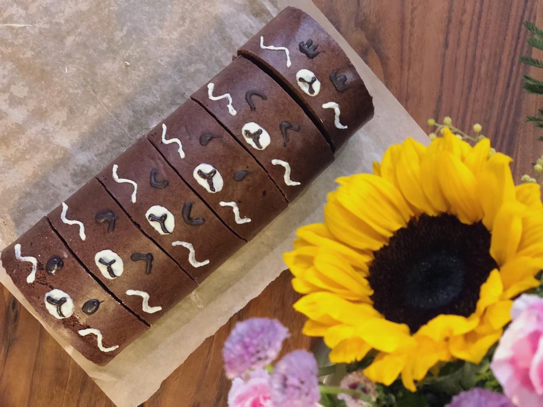 超浓郁卷不裂的巧克力蛋糕卷