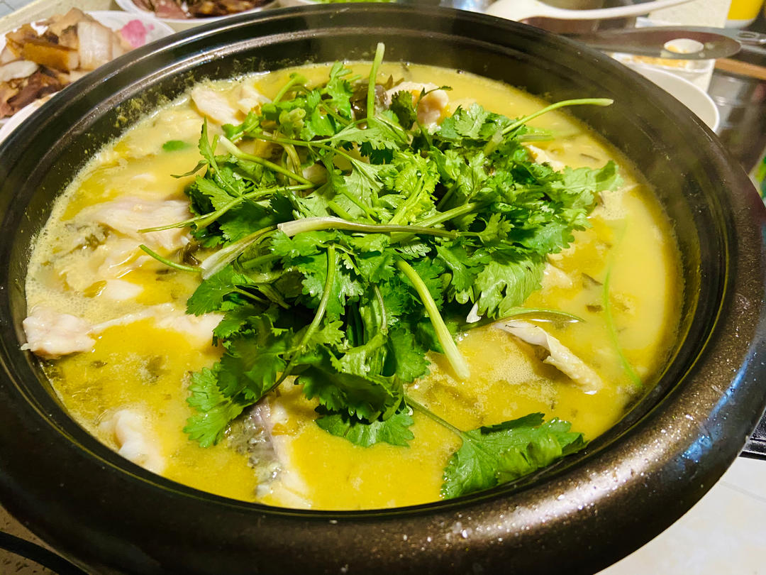 【酸菜鱼火锅】