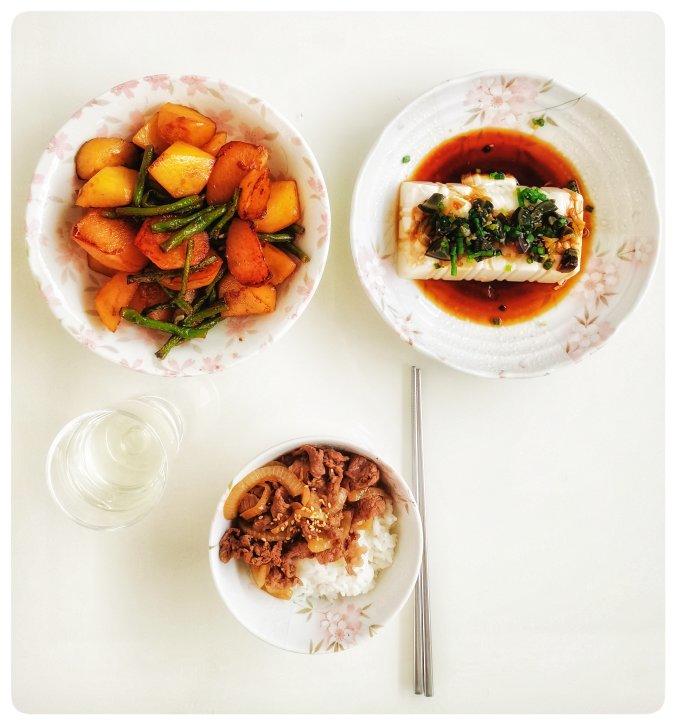 豆角和土豆才是完美搭配，好吃又下饭，连吃三天都不腻