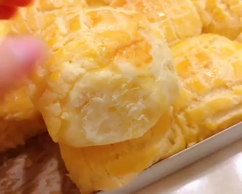 中筋面粉菠萝包