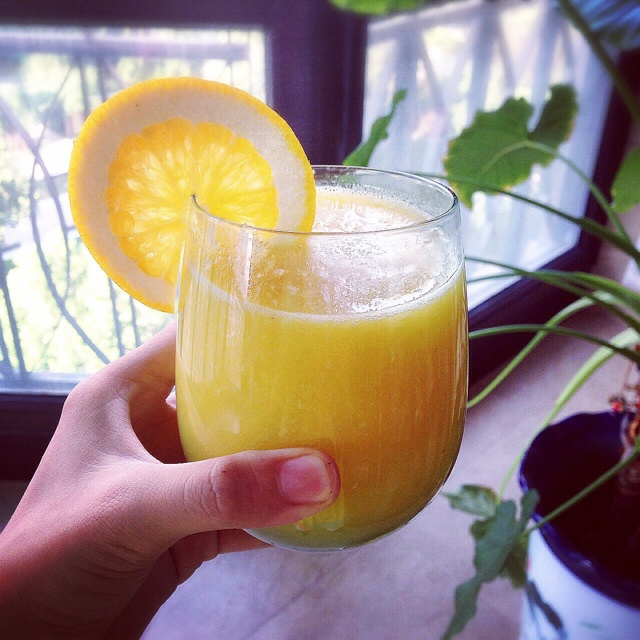 自制hey juice排毒果蔬汁。