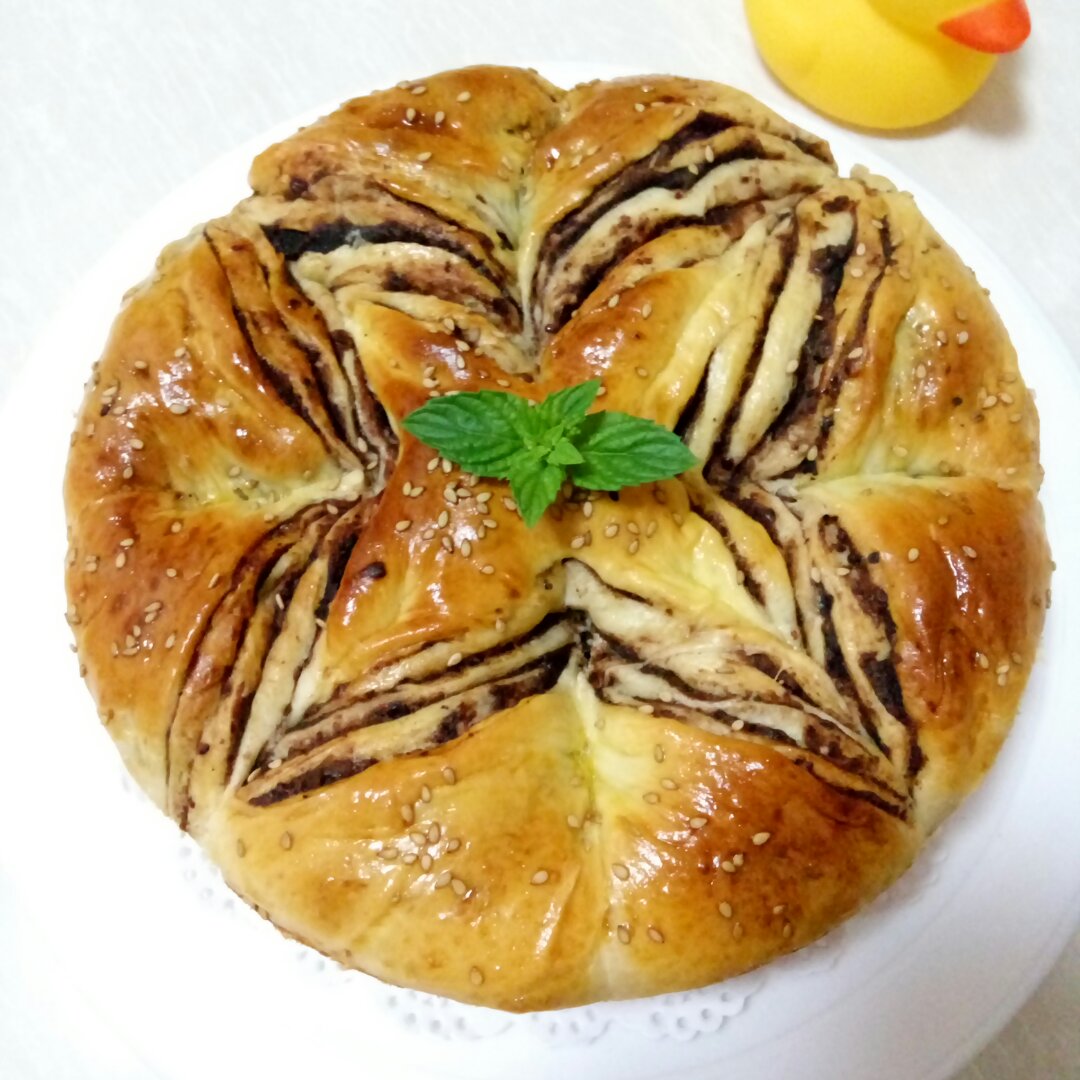 福尔摩欣做的豆沙花式面包