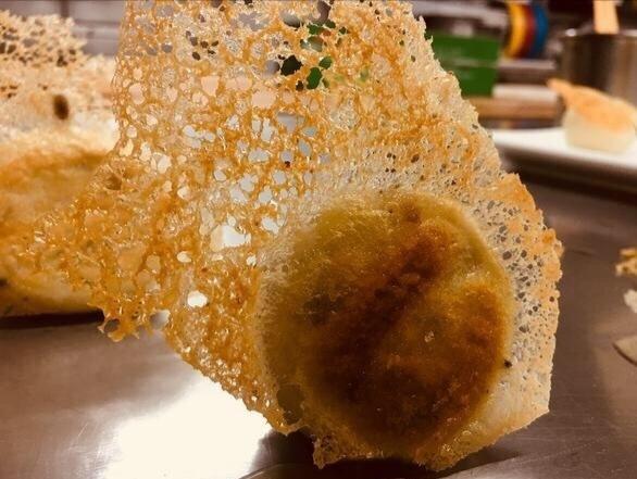 煎饺的冰花的做法