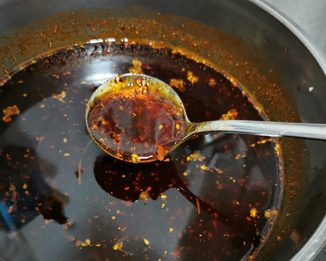 辣椒油制作的做法 步骤1