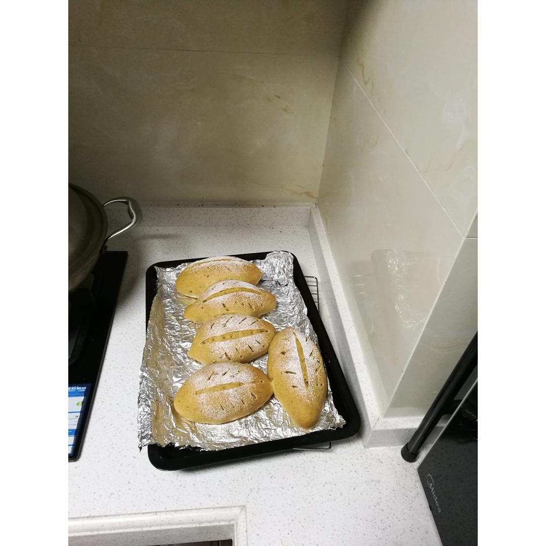 全麦红糖桂圆软欧包