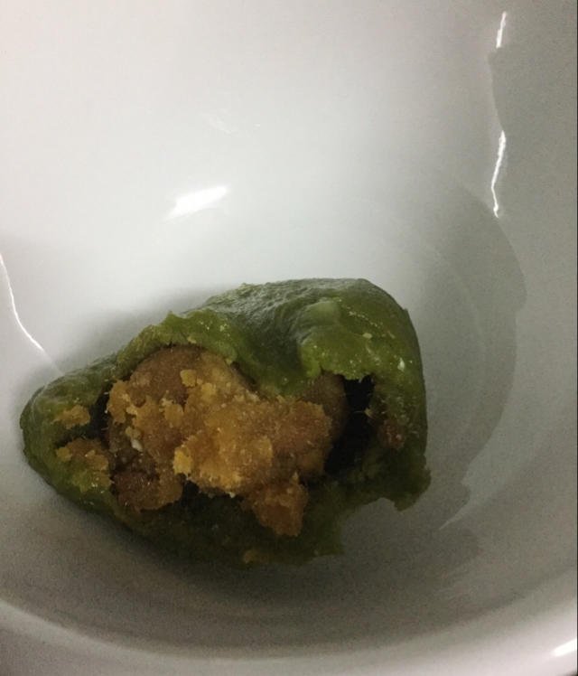 咸蛋黄肉松青团