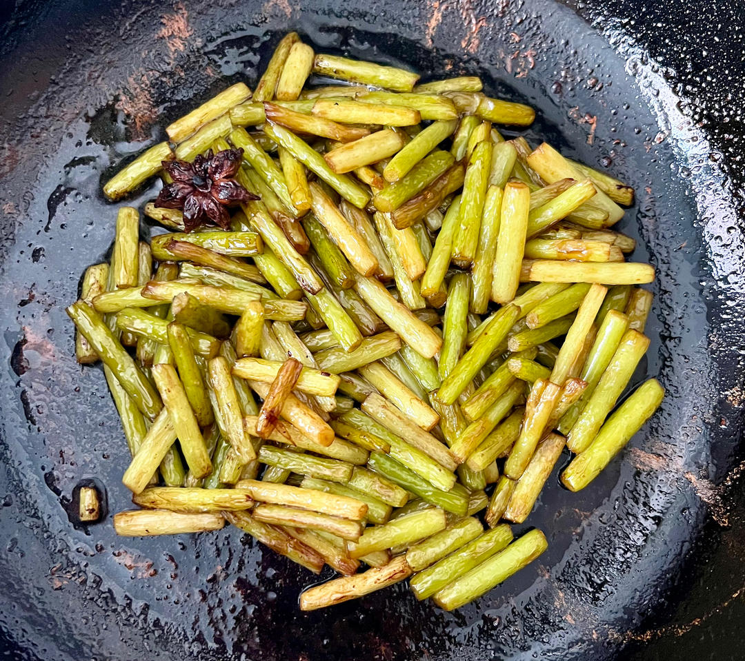 就是这个味的素炒蒜苔