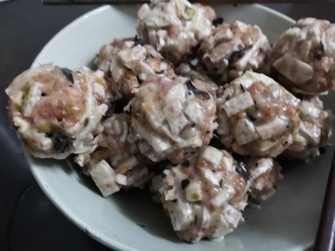 蒸芋头丸子