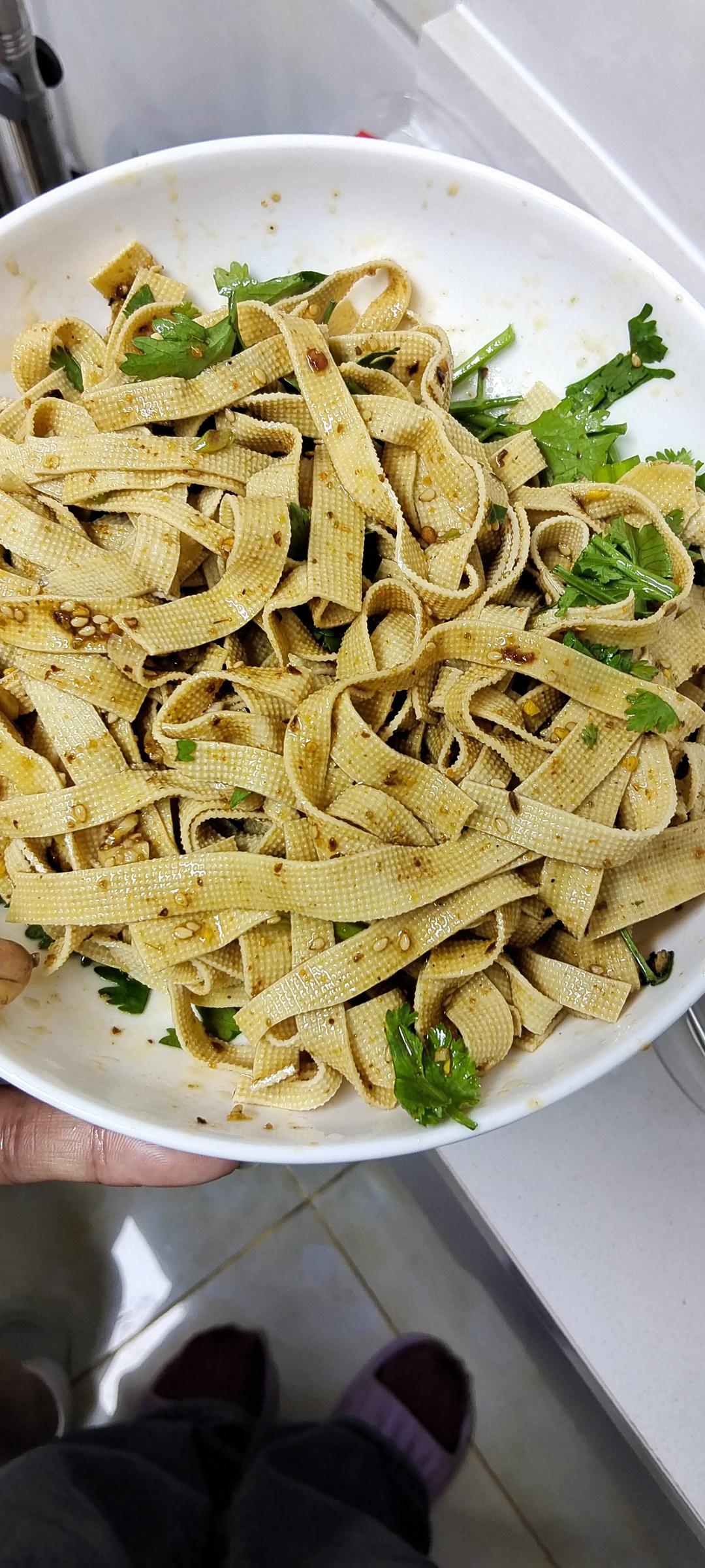 ‼️比辣条还好吃百倍〰️香辣豆皮✅零厨艺