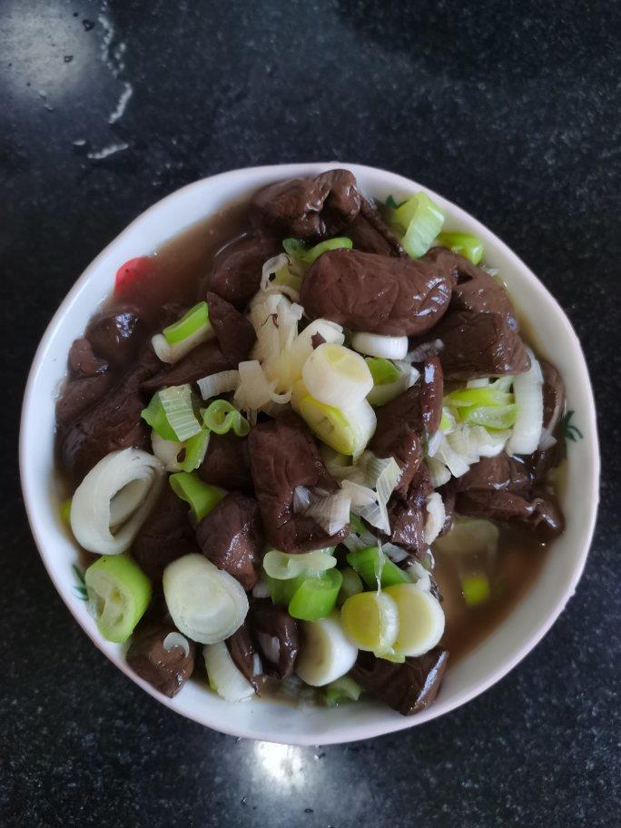 大葱炒鸭血