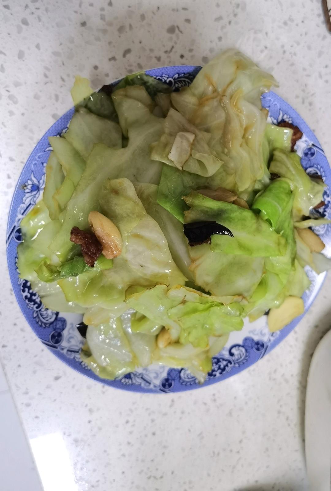 厨师长教你：“手撕包菜”的家常做法,简单又不失美味
