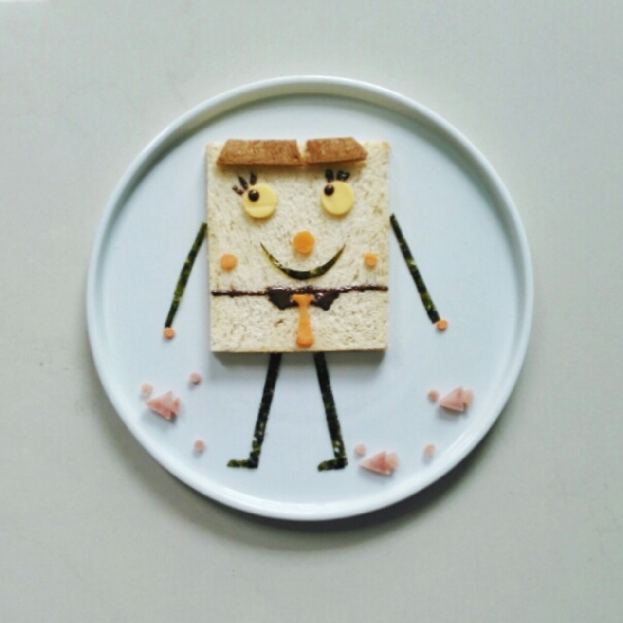 心情好胃口更好，可爱的海绵宝宝早餐