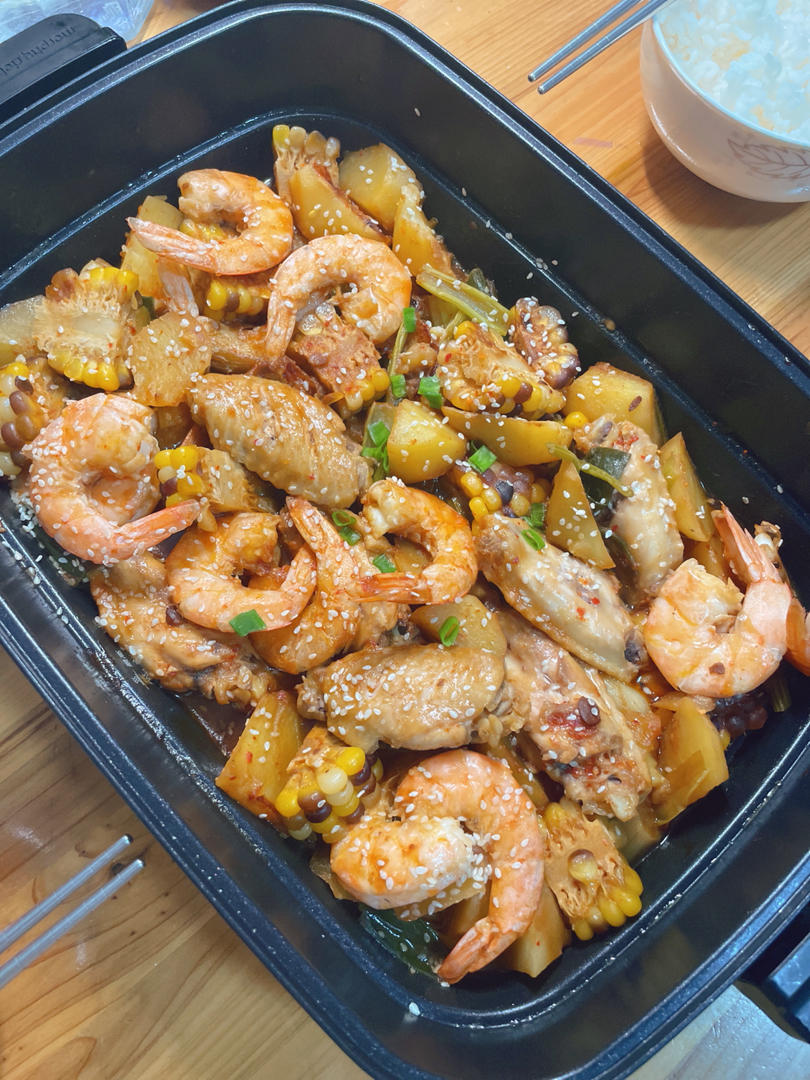 能吃三碗米饭的鸡腿焖锅