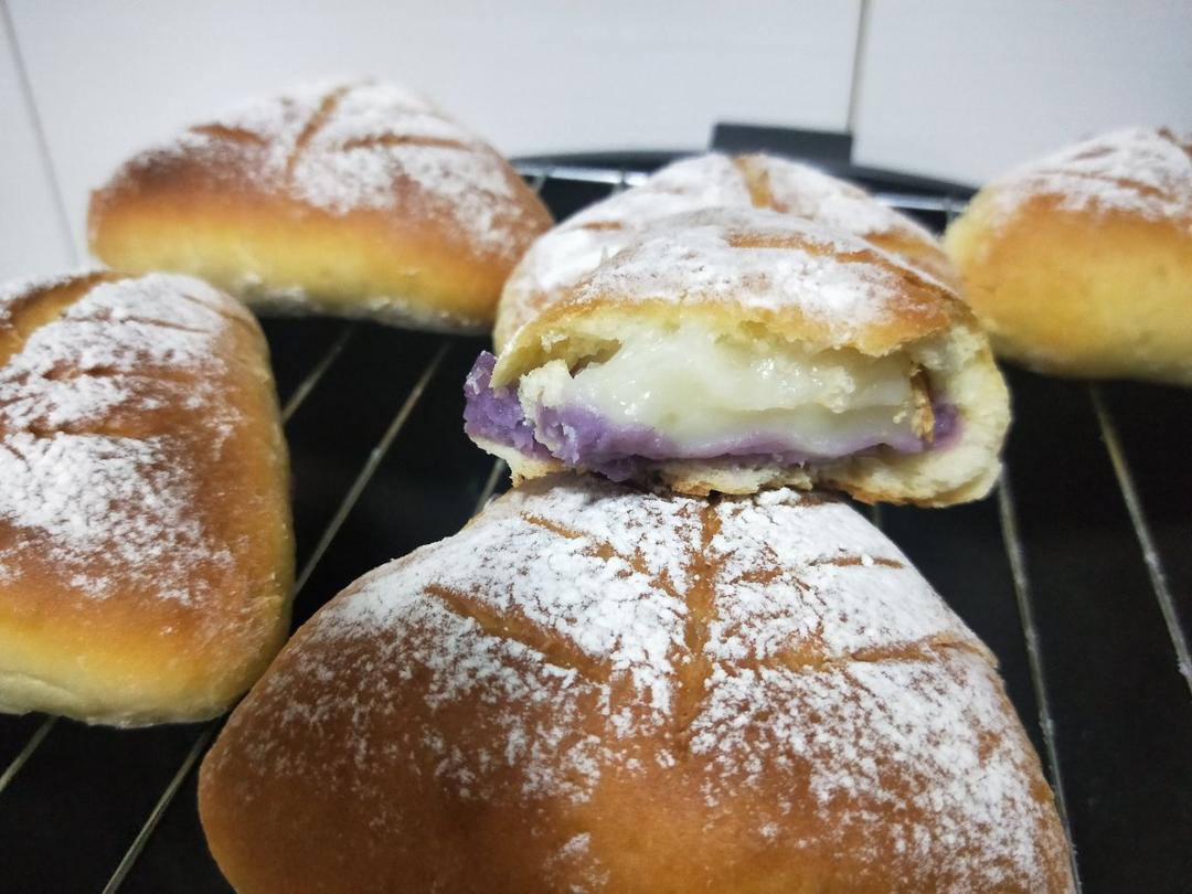 芋泥椰浆麻薯软欧包