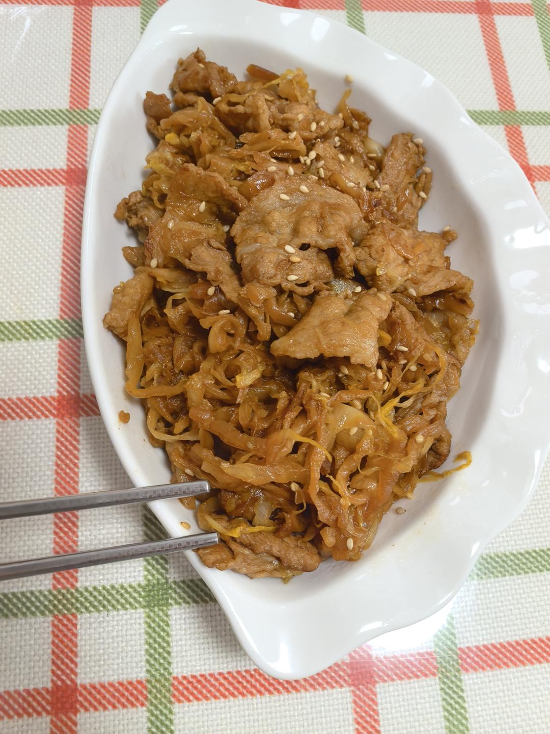 五花肉炒酸菜(东北酸菜)