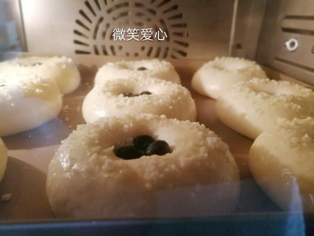 蓝莓蓝莓我爱你～蓝莓爆浆面包