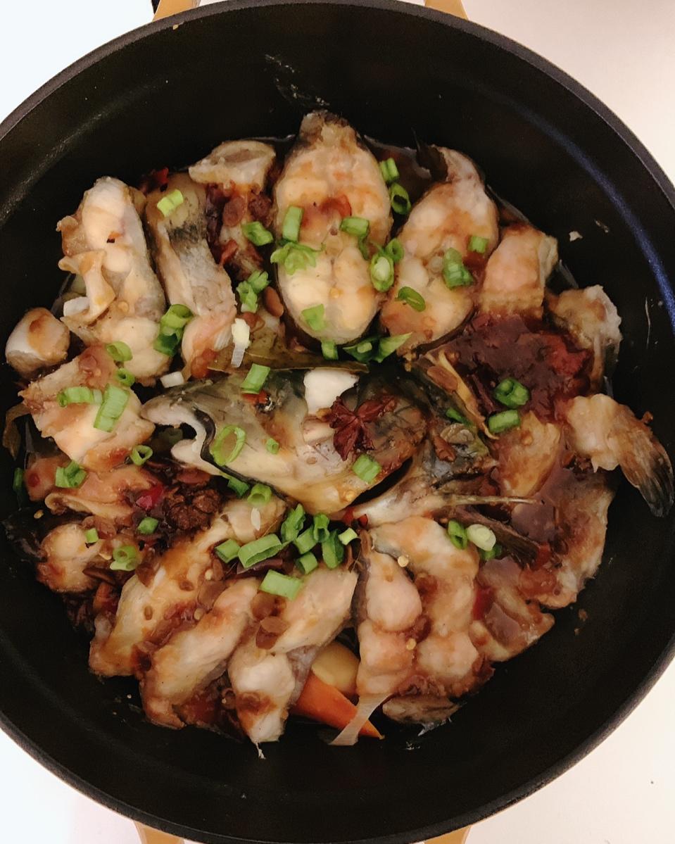 水天络绎做的清江鱼焖锅