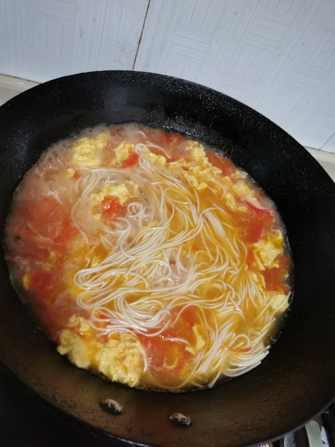 番茄鸡蛋面的做法 步骤5
