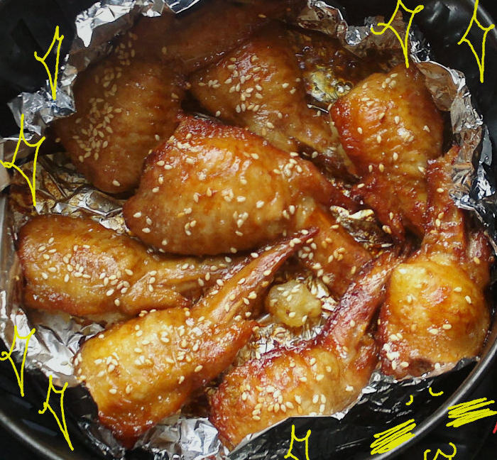 空气炸锅蒜香鸡翅包土豆