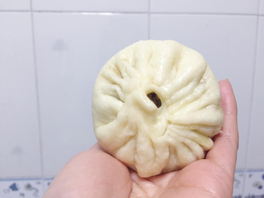 洋葱酱肉丁包子
