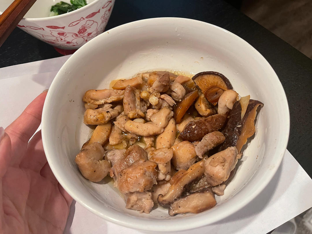 香菇鸡腿