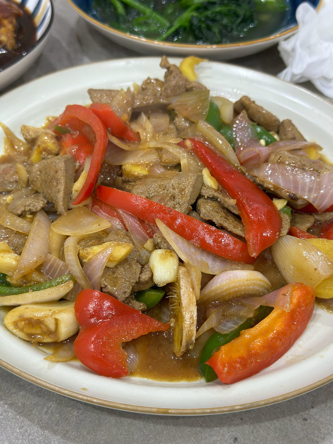 洋葱爆炒猪肝（简单易学，色香味俱全😋）