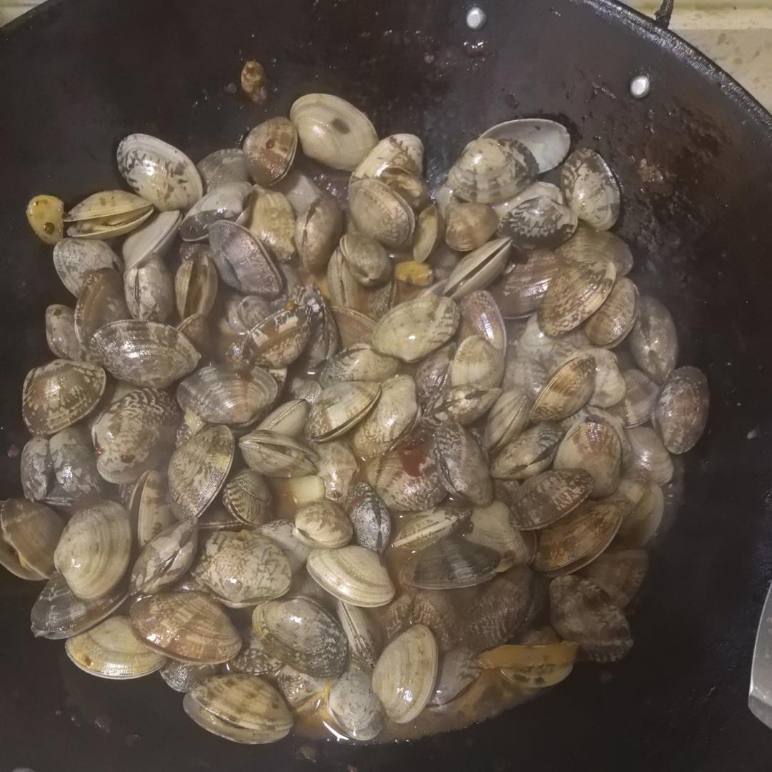 5分钟快手菜❗️秒杀路边摊爆炒花甲～好吃到爆
