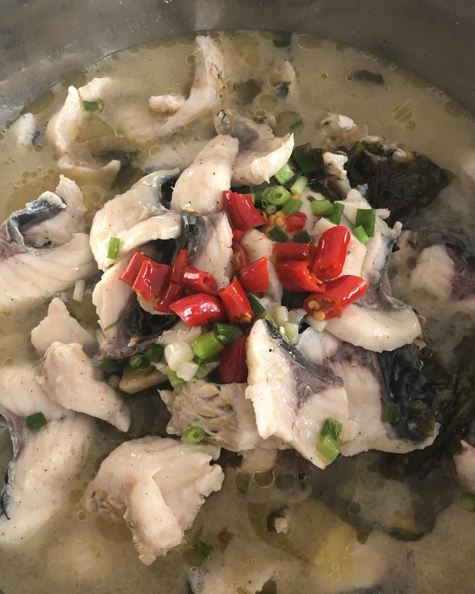 厨师长教你：“酸菜鱼”的传统做法，色香味俱全