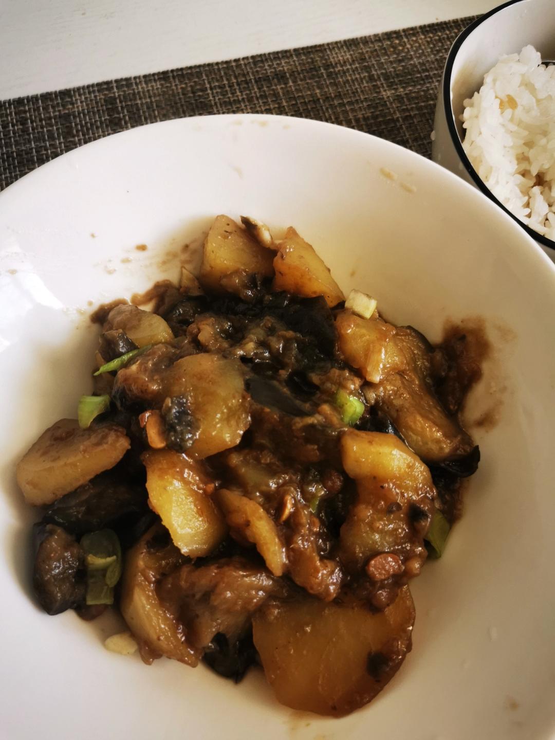 东北家常菜土豆烀茄子