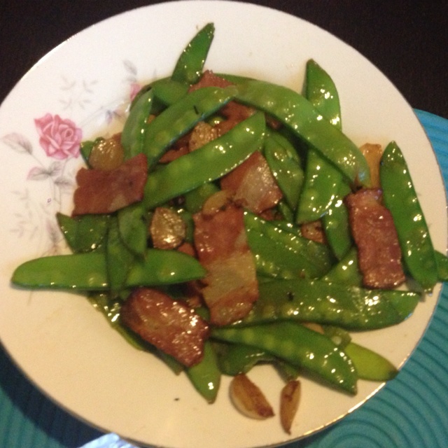 蒜香培根清炒荷兰豆