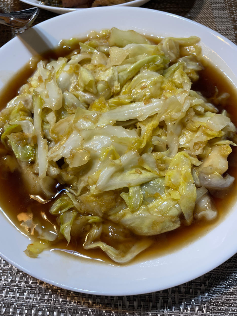 醋溜手撕包菜（超简单做法）