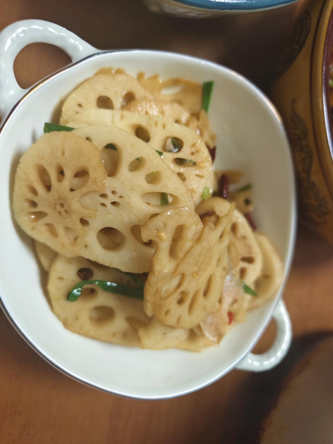 怎么炒，炒出来不发黑的香脆炒藕片