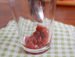 草莓大果粒牛奶~的做法 步骤5