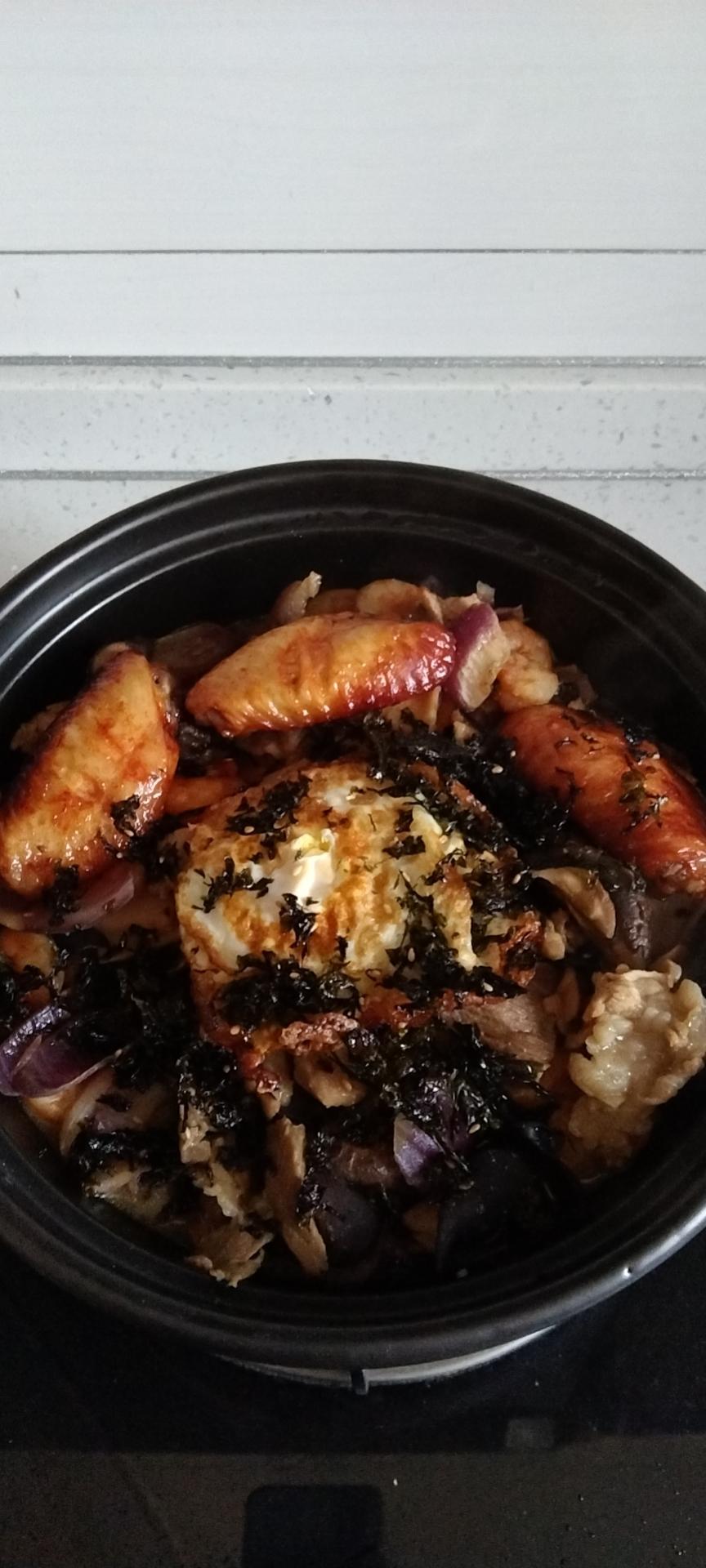 韩式肥牛石锅拌饭