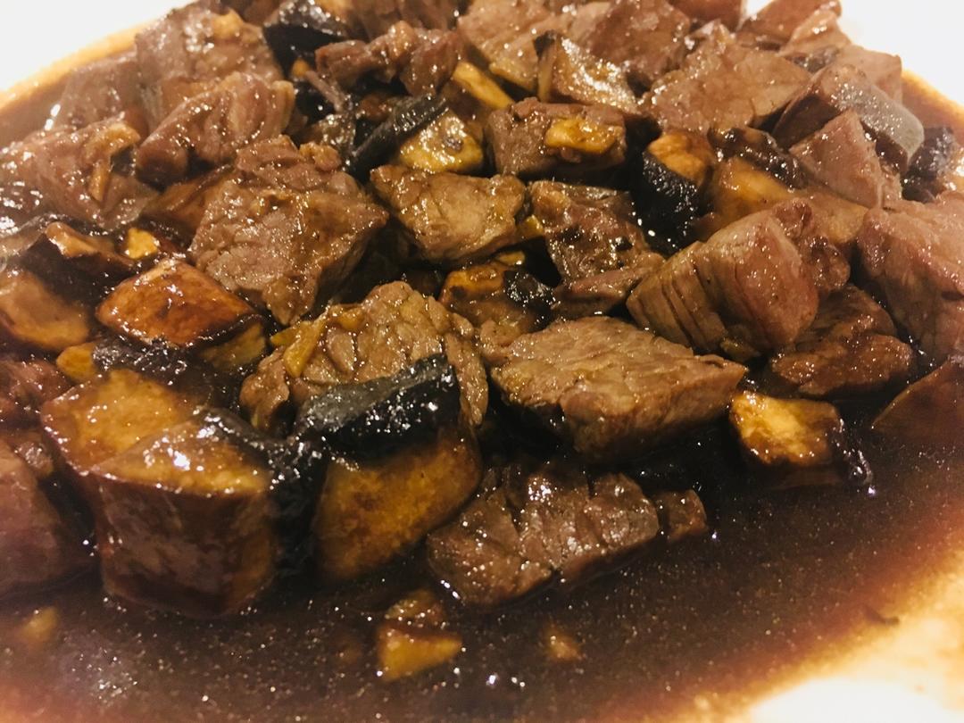 家常菜~杏鲍菇烧牛肉粒