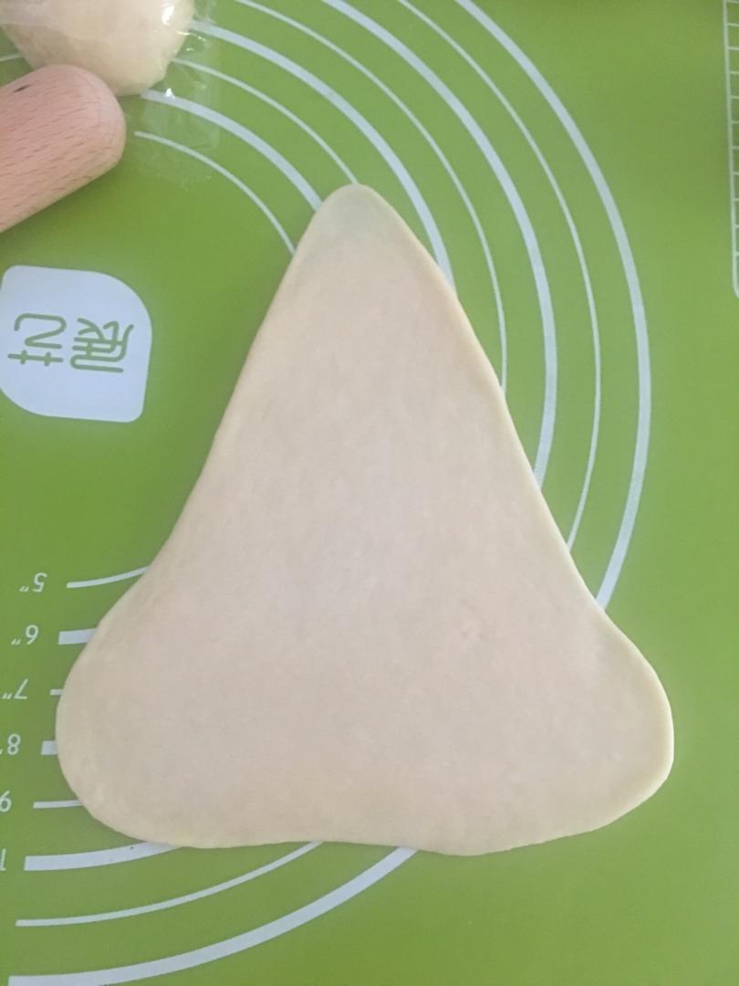 好看好吃的金牛角软面包