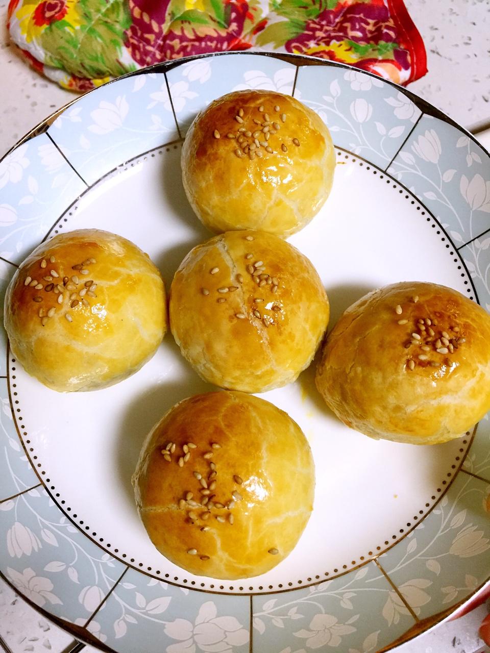 超简单不用揉出膜的～蛋黄酥（皮很酥）