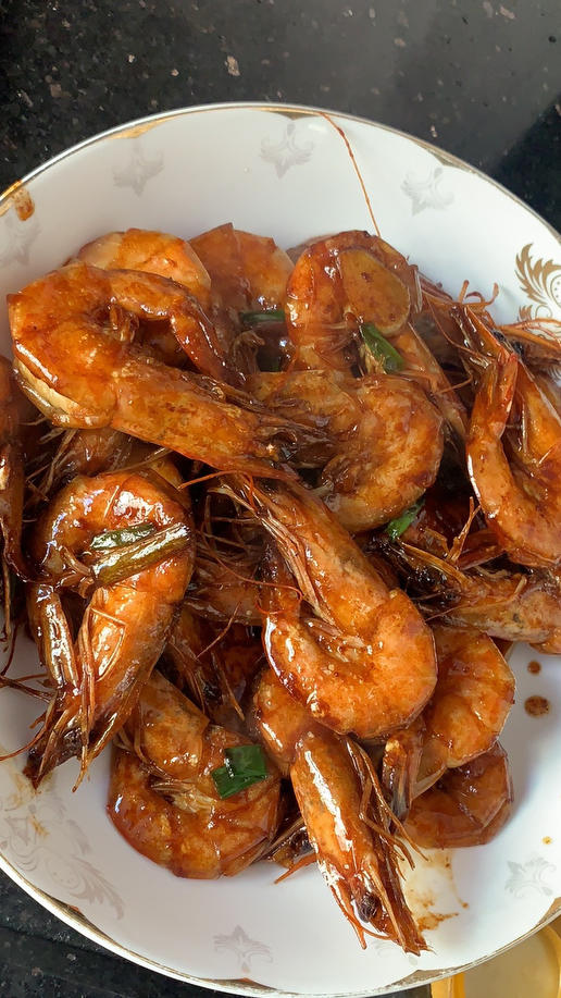 10分钟搞定，好吃到舔手指的油焖大虾