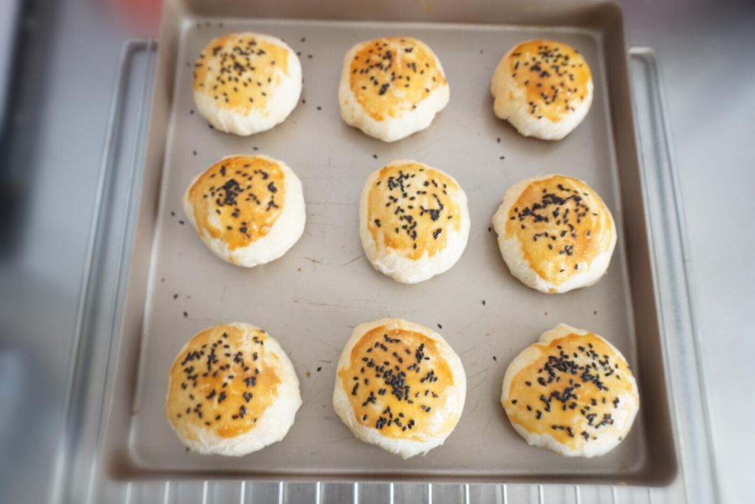 排四个小时队也买不到的鲜肉月饼，秘诀是放麻油！