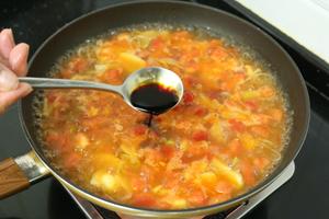 番茄炖龙利鱼——酸甜爽滑的做法 步骤7