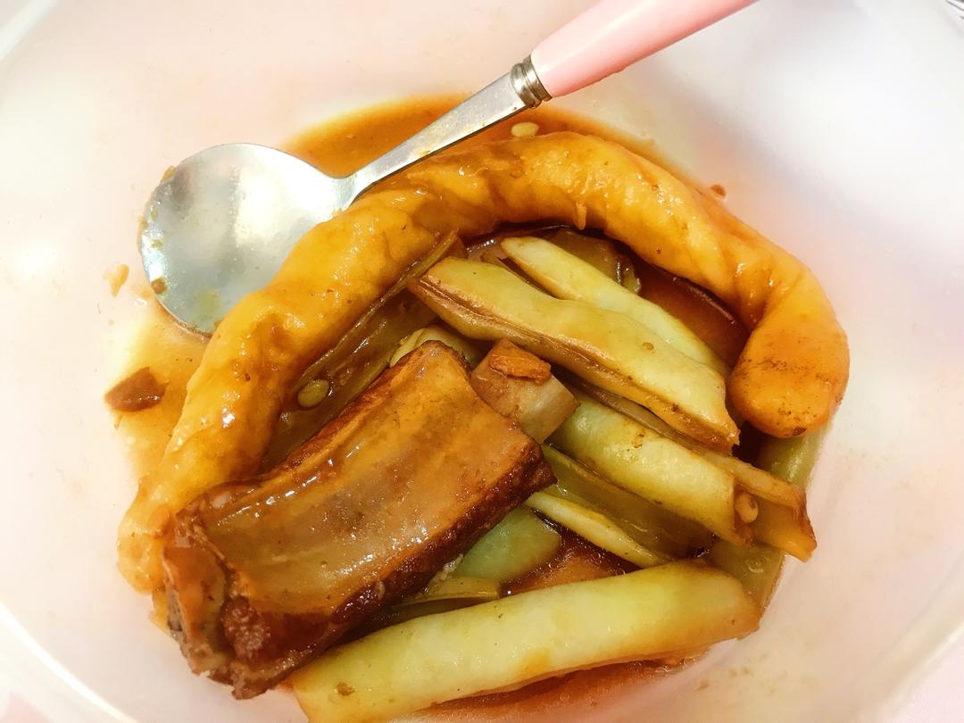 排骨豆角烀卷子