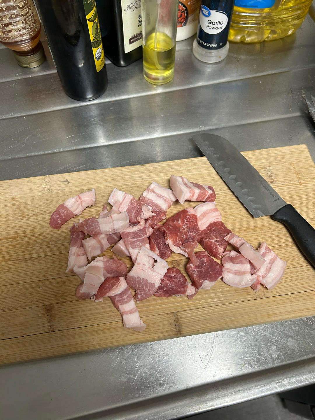 妈妈味道的豌豆焖五花肉的做法 步骤2