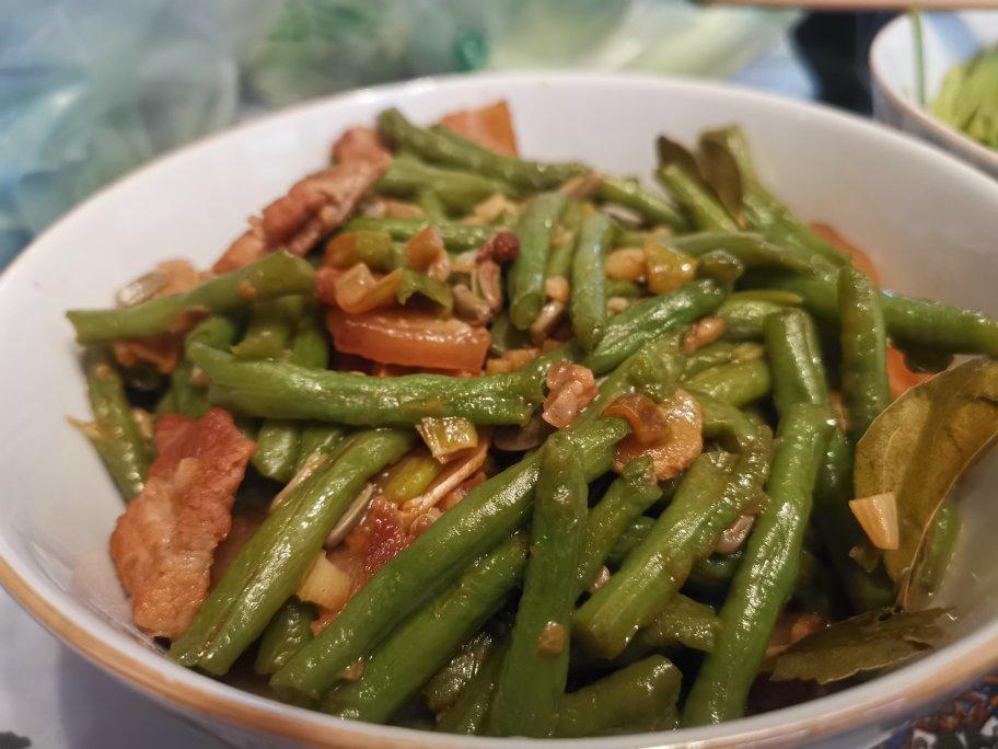 东北五花肉炖豆角