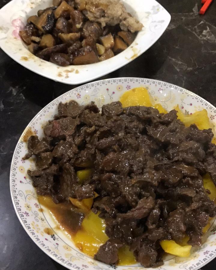 洋葱炒牛肉