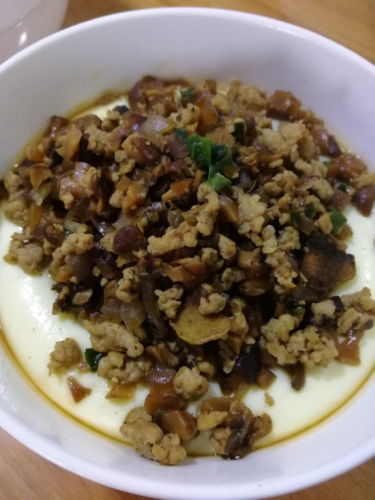 肉末蒸蛋羹：厨房小白都可以蒸出好吃的鸡蛋羹哟
